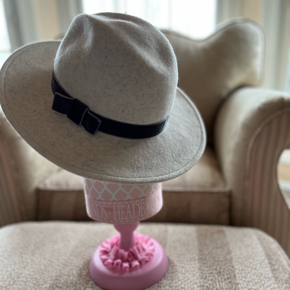 NWT- ivory wool fedora from Janie & Jack (6-8) - Picture 2 of 5